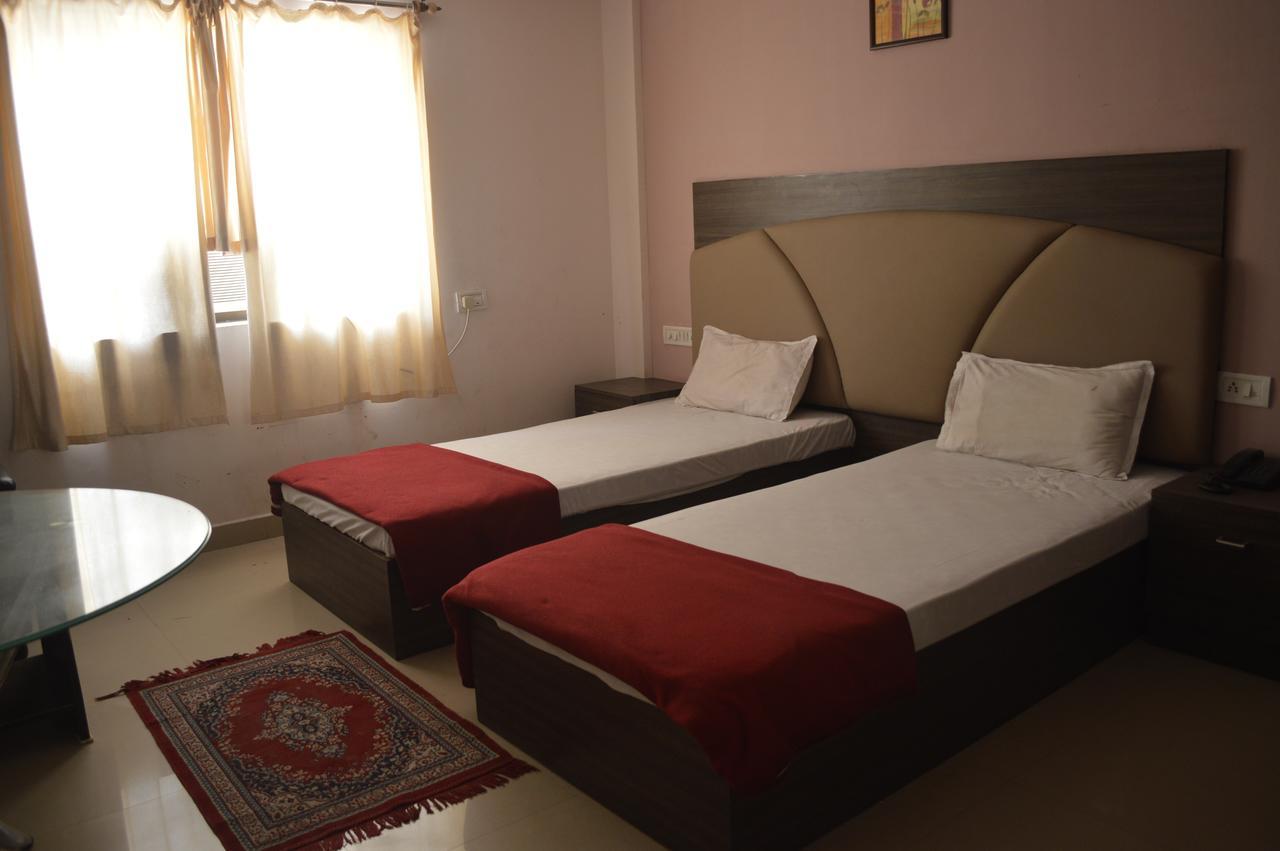 Brahmapur Hotel City Palace חדר תמונה
