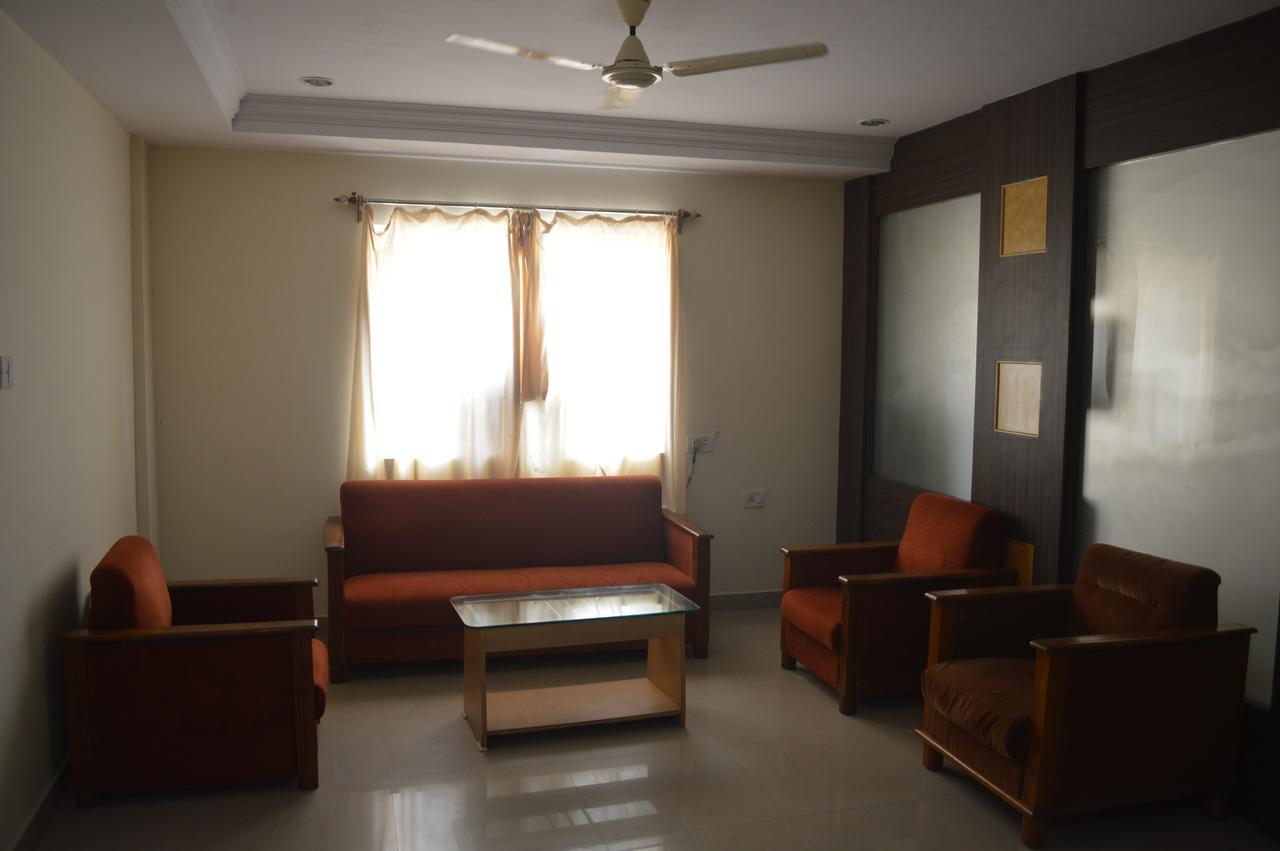 Brahmapur Hotel City Palace מראה חיצוני תמונה