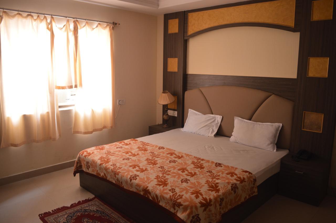 Brahmapur Hotel City Palace חדר תמונה