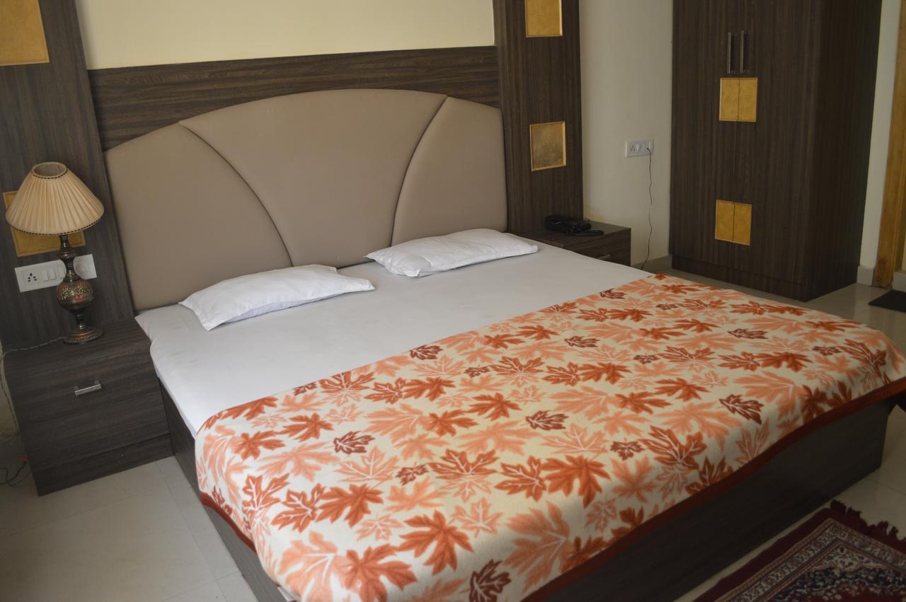Brahmapur Hotel City Palace מראה חיצוני תמונה